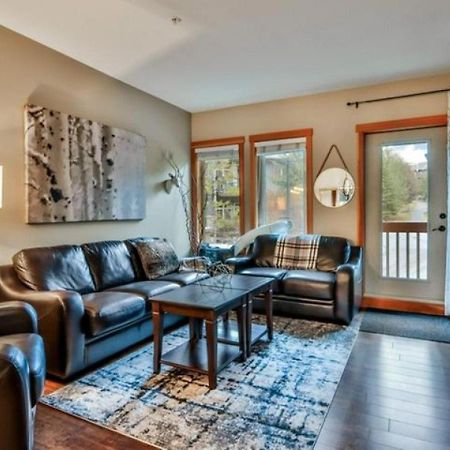 Suites With Pool & Hot Tubs Managed By Little Sister Getaways Canmore Exterior photo
