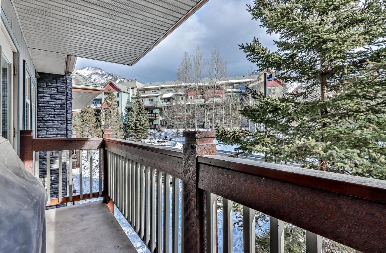 Suites With Pool & Hot Tubs Managed By Little Sister Getaways Canmore Exterior photo